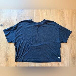 Vuori Women’s Energy Fitness T-Shirt Size Medium Charcoal Gray